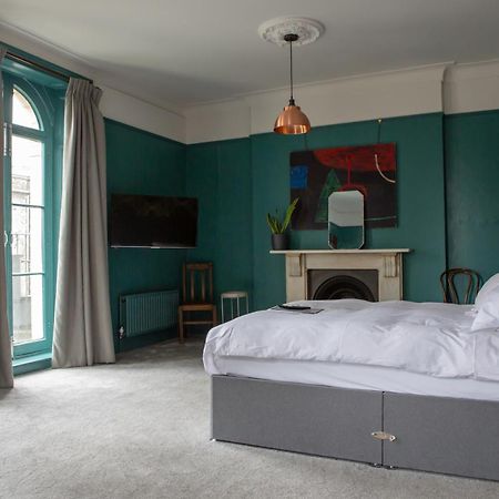 The Crown Rooms London Exterior photo